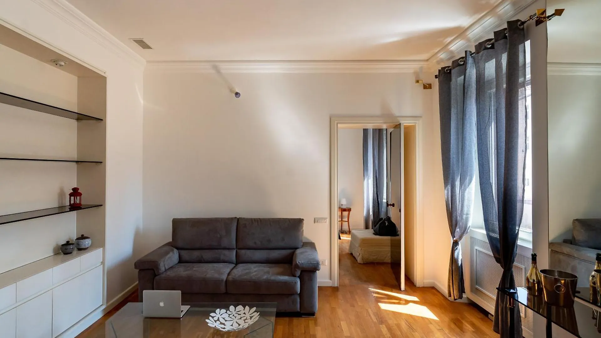 Holiday home Casa Vacanza Crispi 33 Rome
