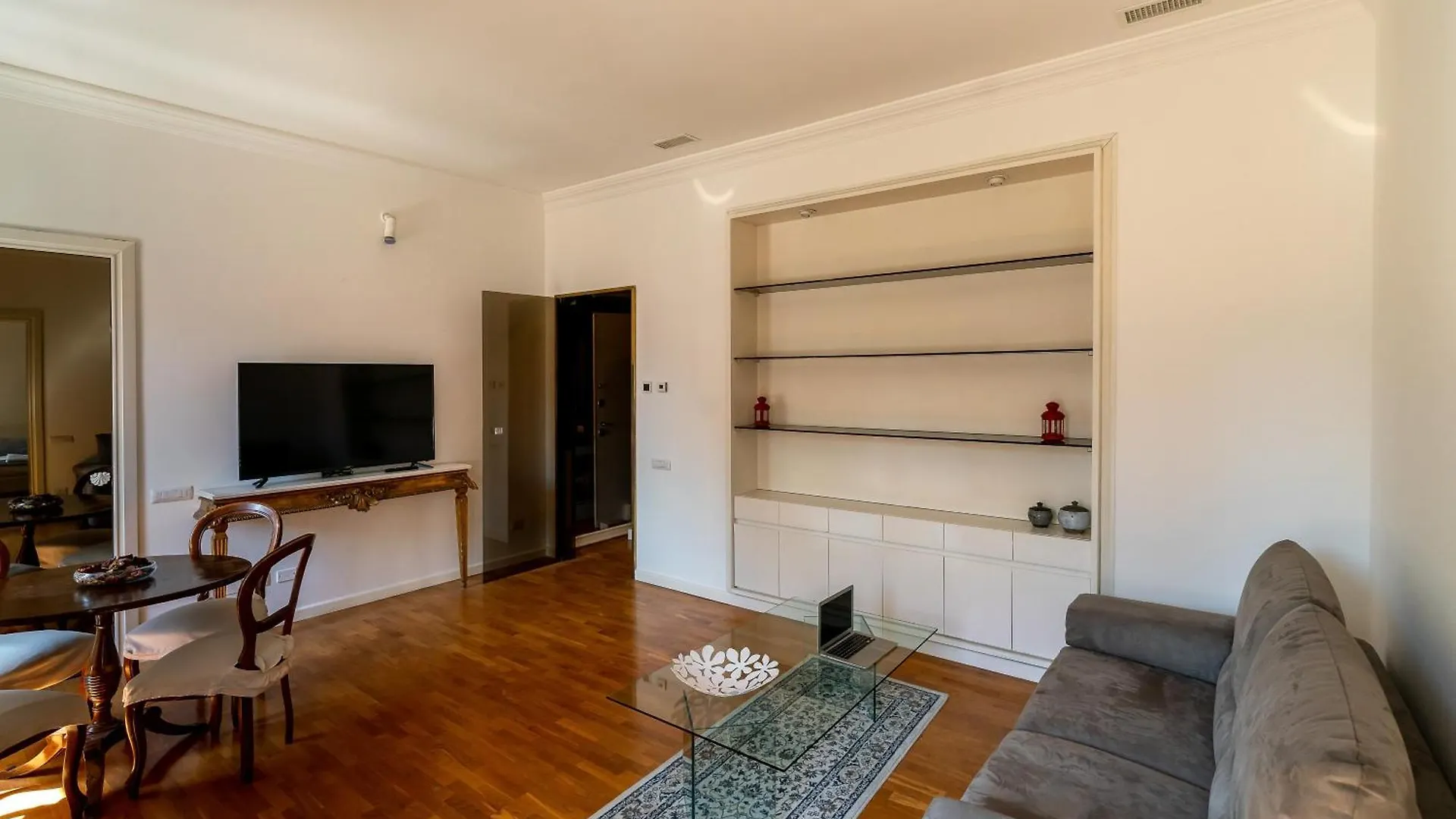 Holiday home Casa Vacanza Crispi 33 Rome
