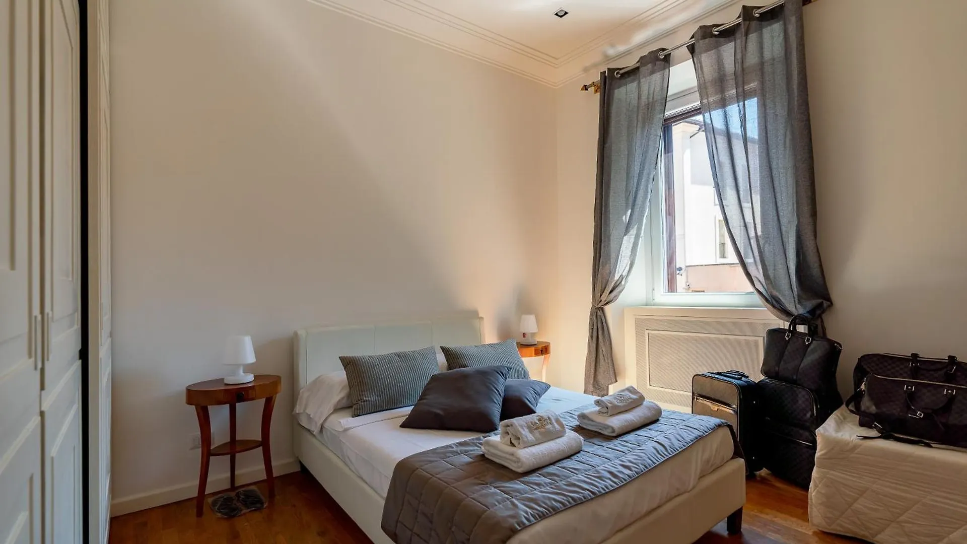 Holiday home Casa Vacanza Crispi 33 Rome Italy